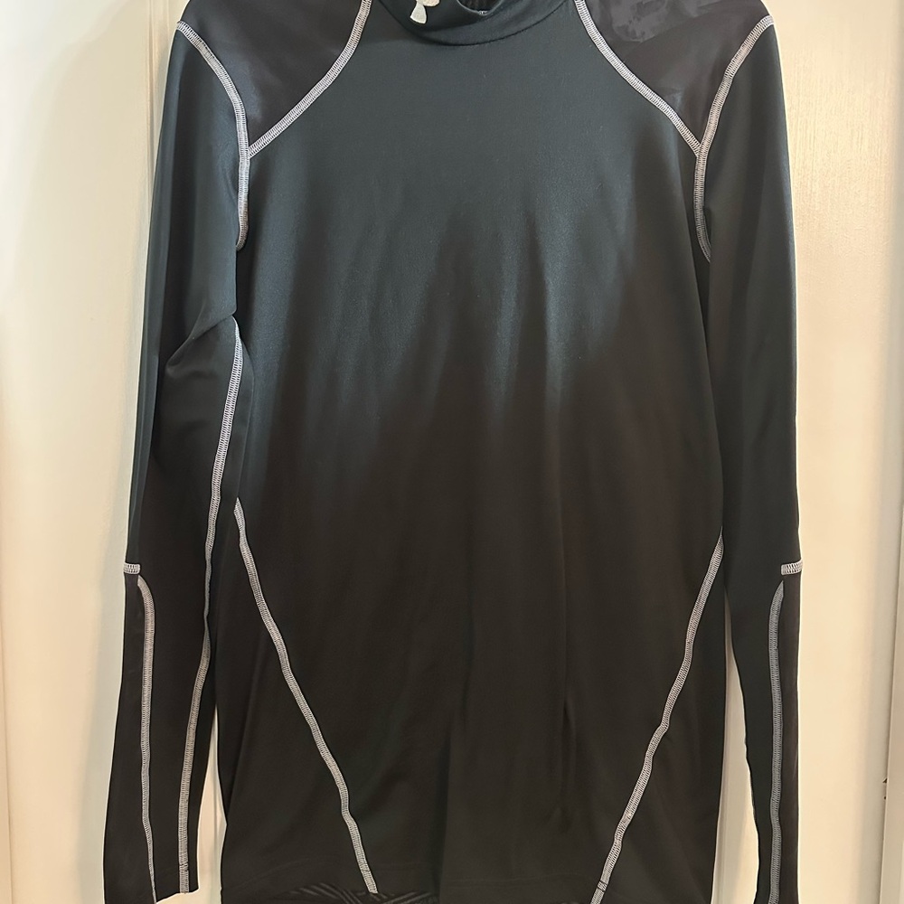 Under Armour Men's Black Long Sleeve Tee with Gray Accents